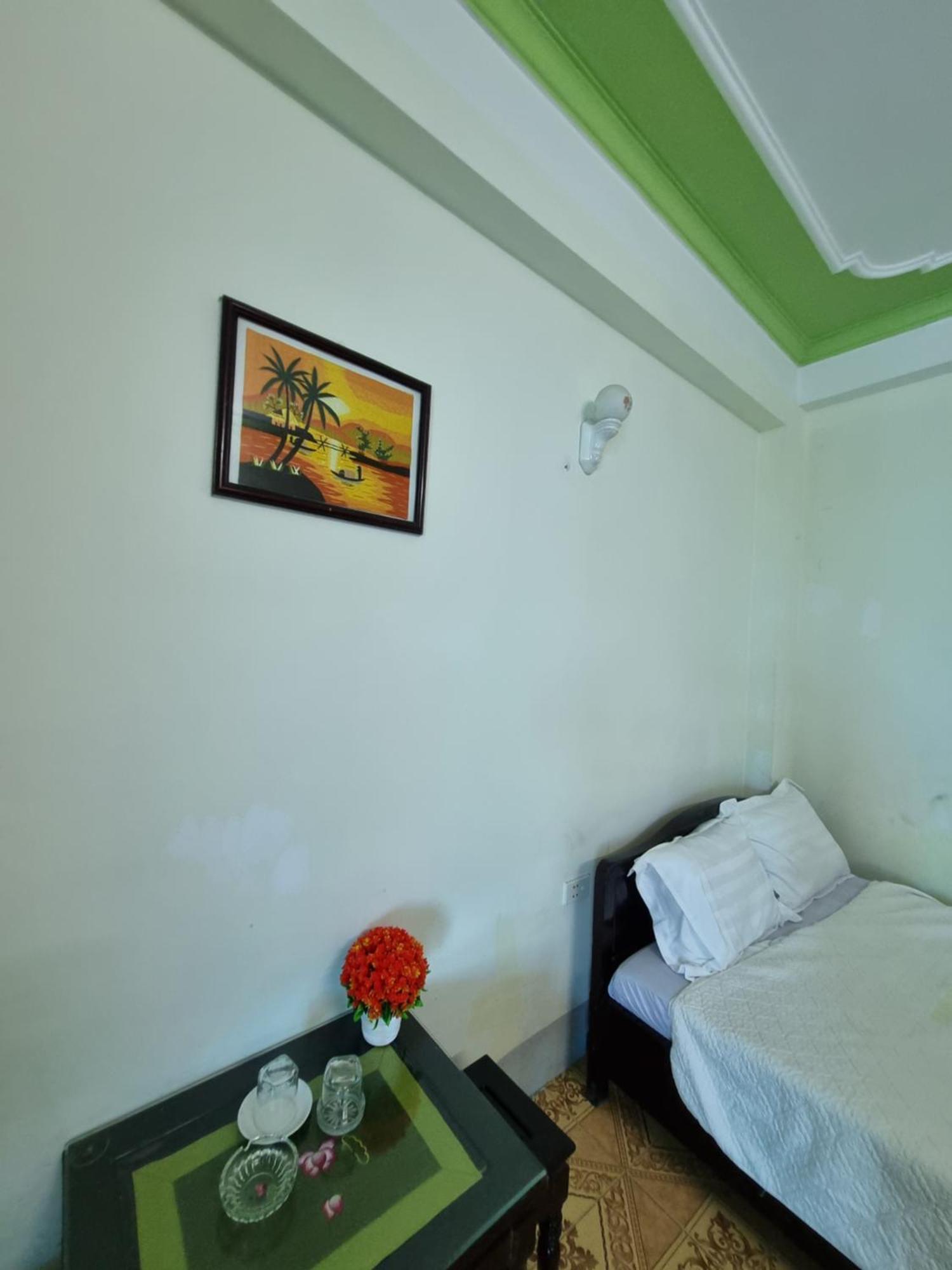 Khach San Vien Dong Hotel Cửa Lò Eksteriør billede
