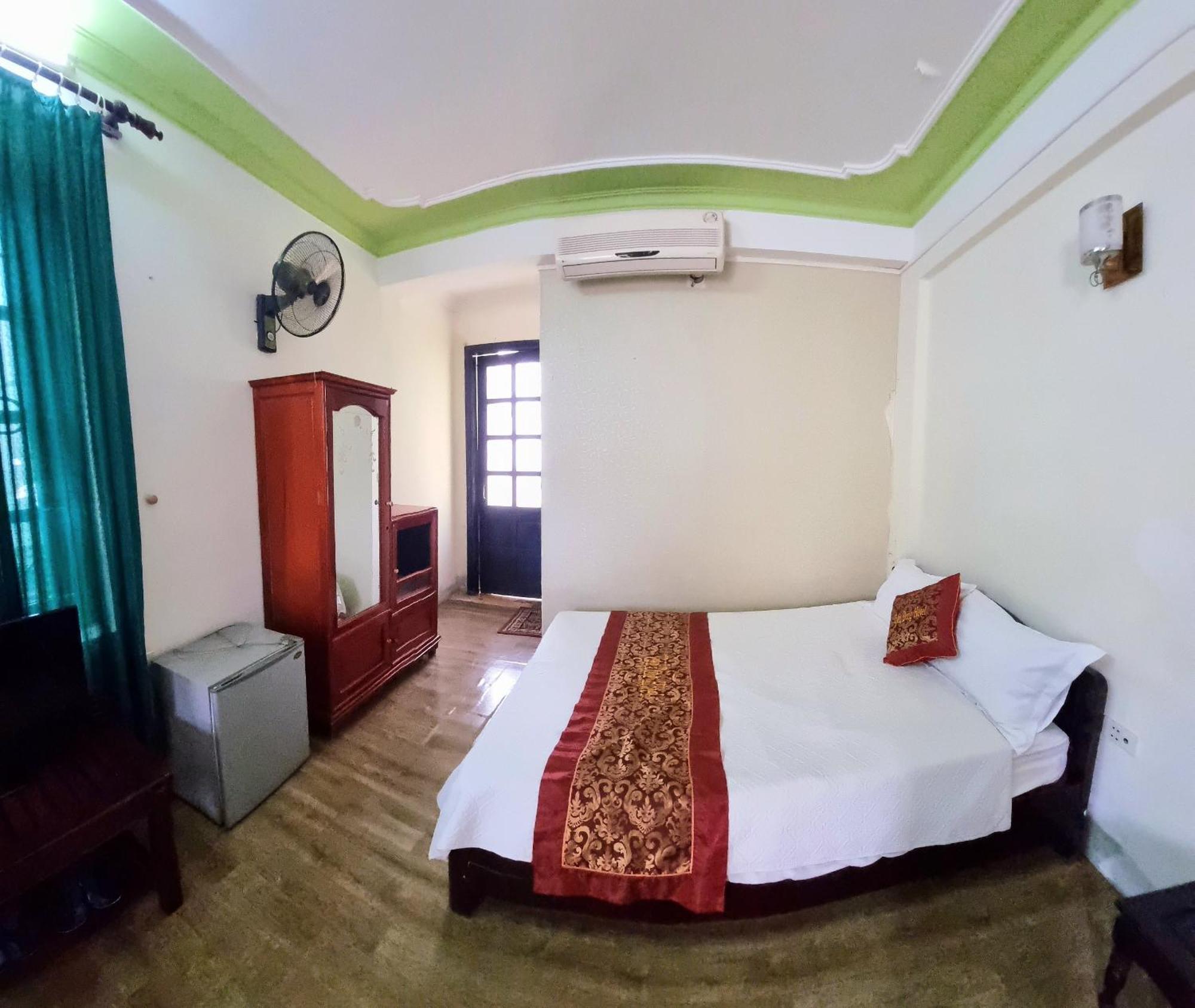 Khach San Vien Dong Hotel Cửa Lò Eksteriør billede